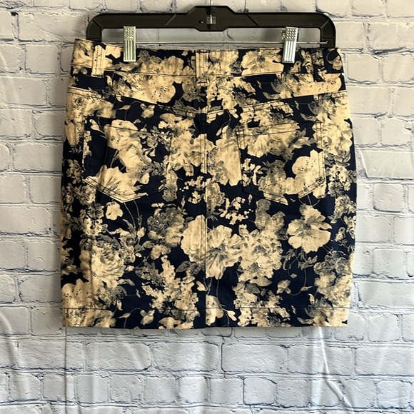 Brave‎ Soul Navy Blue and Cream Floral Print Skirt Womans Size 10 - Picture 2 of 4
